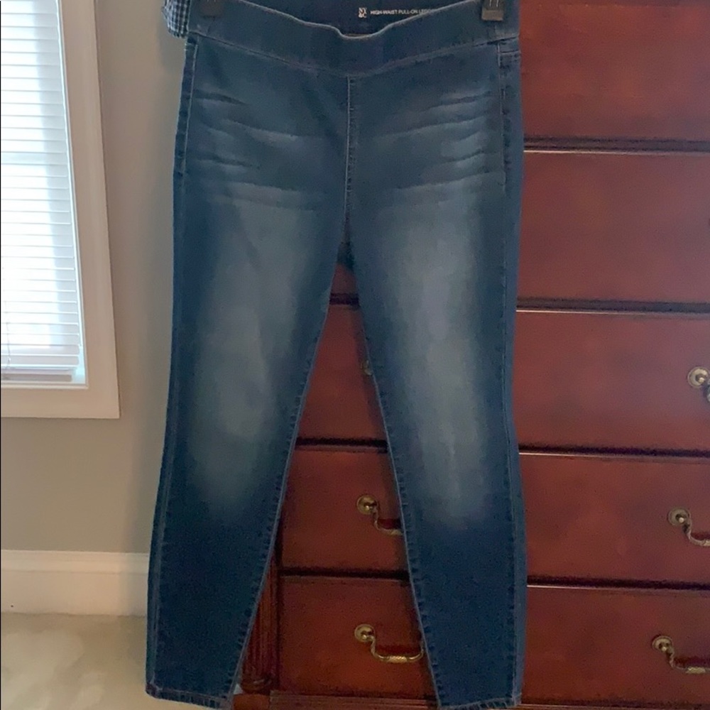 High Waist Pull On Legging